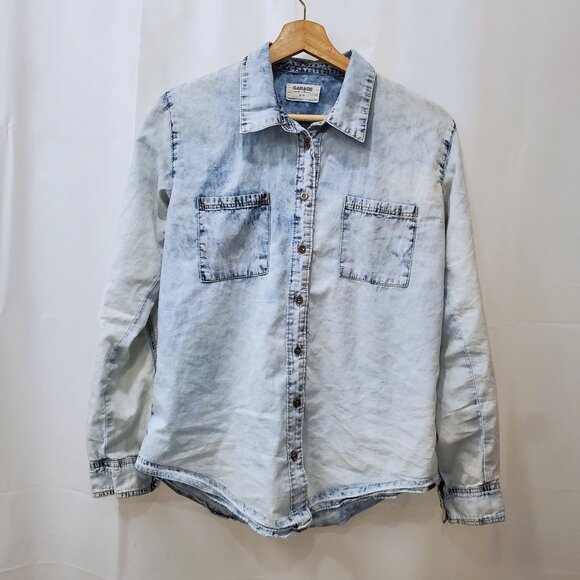 90s Style Acid-Wash Button Down, Lightweight, Denim Look - Picture 2 of 3
